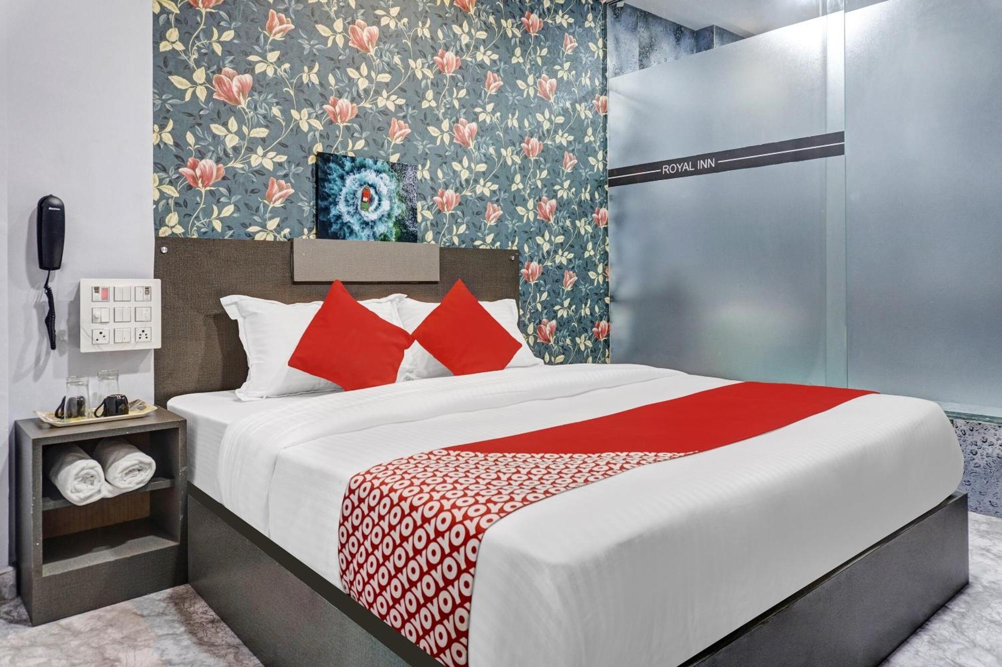 Oyo Flagship Hotel Royal Inn Surate Extérieur photo